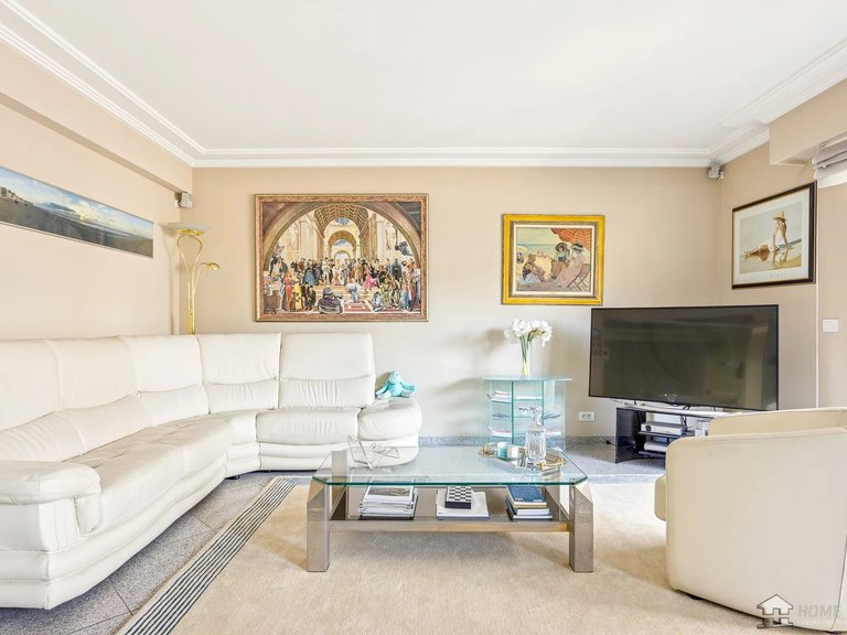 Apartment for Sale in Cannes, Cannes Area 6