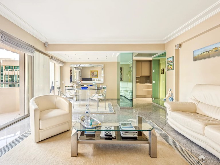 Apartment for Sale in Cannes, Cannes Area 7