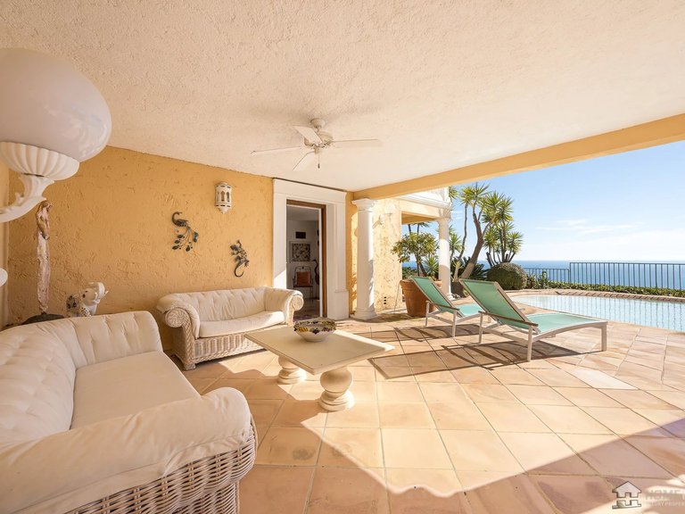 Villa for Sale in Cannes, Cannes Area 4