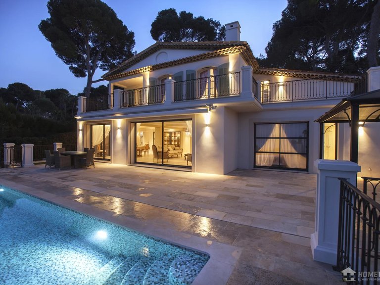 Villa for Sale in Cap D Antibes, Antibes Area 2