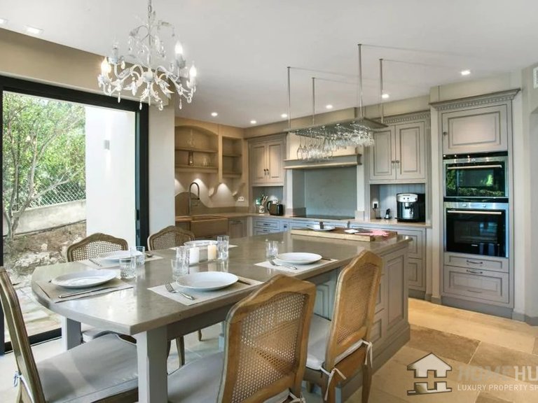 Villa for Sale in Cap D Antibes, Antibes Area 8