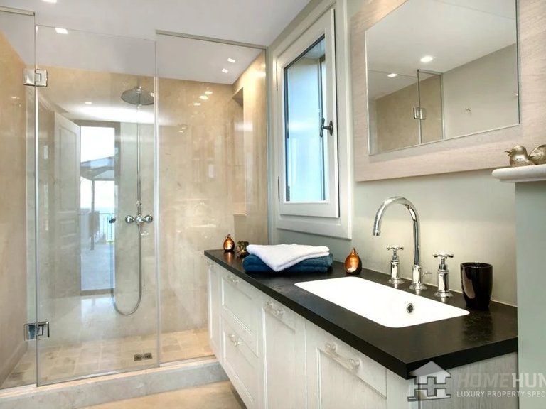 Villa for Sale in Cap D Antibes, Antibes Area 15