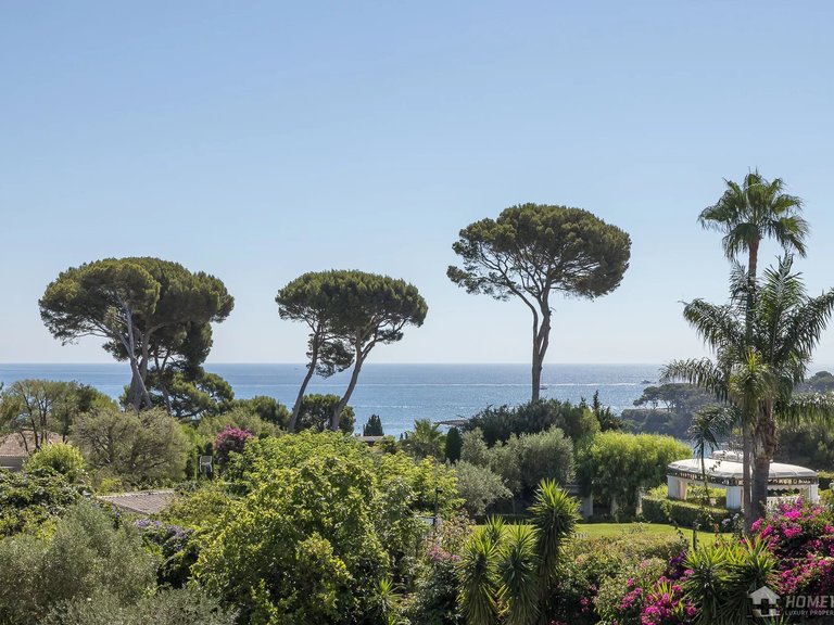 Villa for Sale in Cap D Antibes, Antibes Area 3