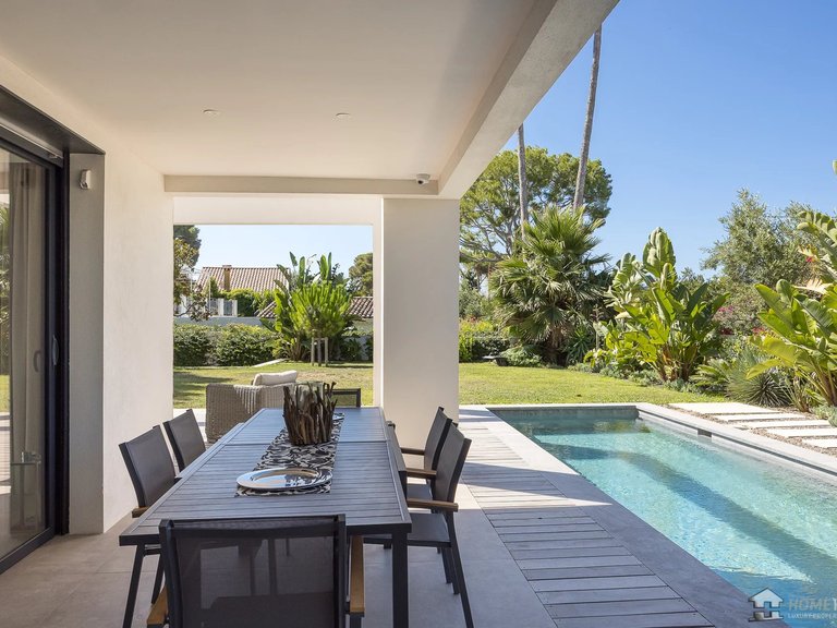 Villa for Sale in Cap D Antibes, Antibes Area 5