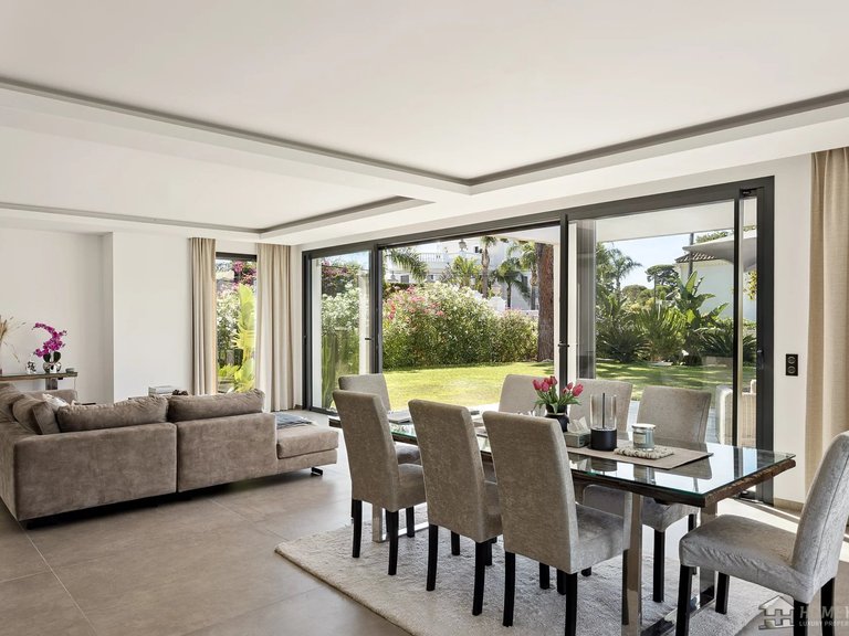 Villa for Sale in Cap D Antibes, Antibes Area 8