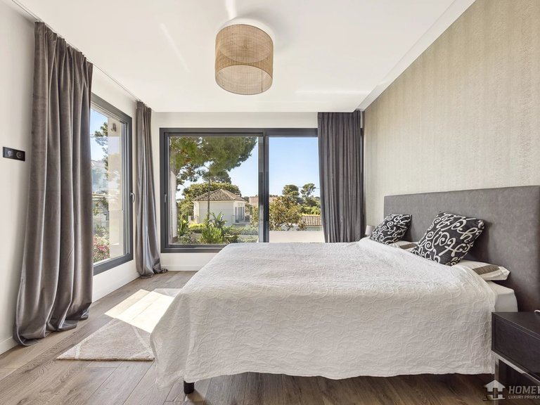 Villa for Sale in Cap D Antibes, Antibes Area 11