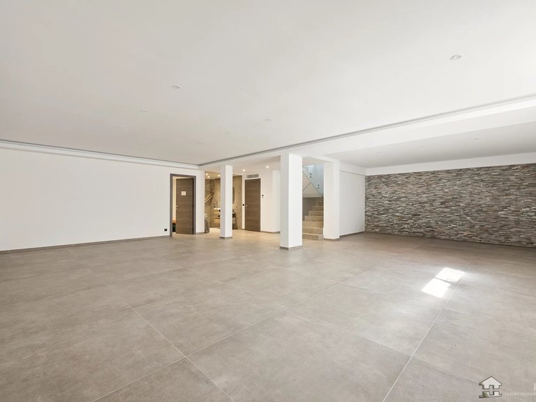 Villa for Sale in Cap D Antibes, Antibes Area 14