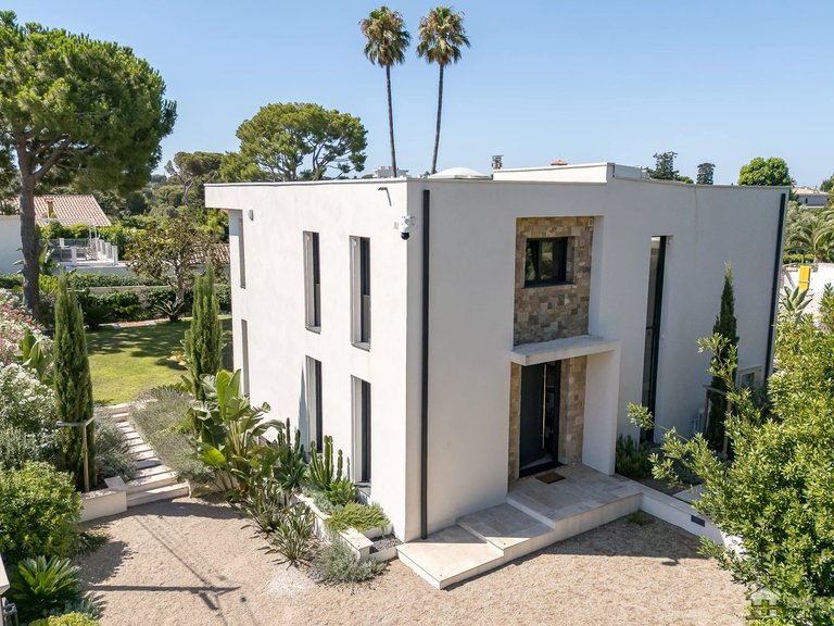 Villa for Sale in Cap D Antibes, Antibes Area 15