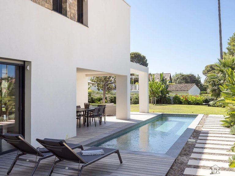 Villa for Sale in Cap D Antibes, Antibes Area 18