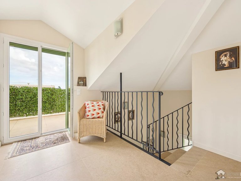 Villa for Sale in Cap D Antibes, Antibes Area 7