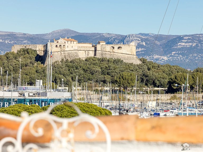Apartment for Sale in Antibes, Antibes Area 9