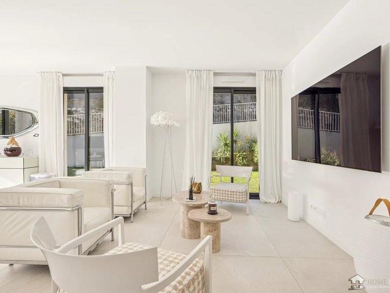 Apartment for Sale in Antibes, Antibes Area 6