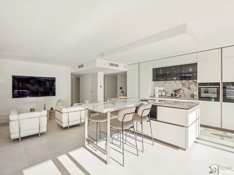 Apartment for Sale in Antibes, Antibes Area 13