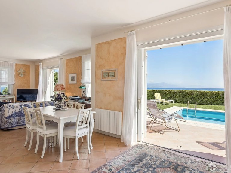 Villa for Sale in Cap D Antibes, Antibes Area 7
