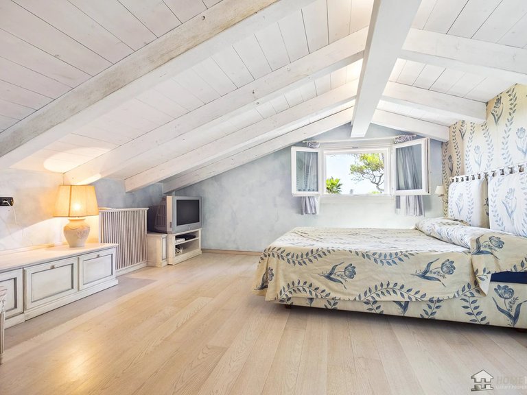 Villa for Sale in Cap D Antibes, Antibes Area 12