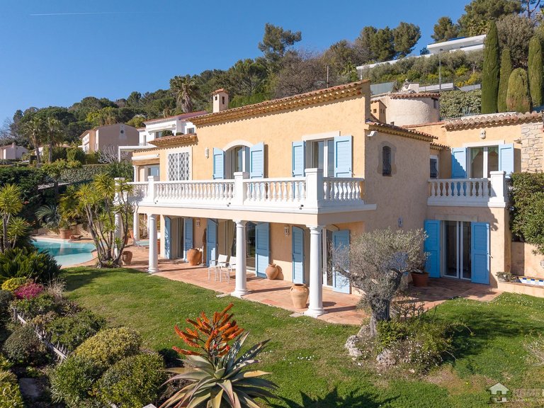 Villa for Sale in Cannes, Cannes Area 9