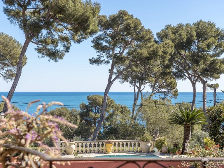 Villa for Sale in Cap D Antibes, Antibes Area 2