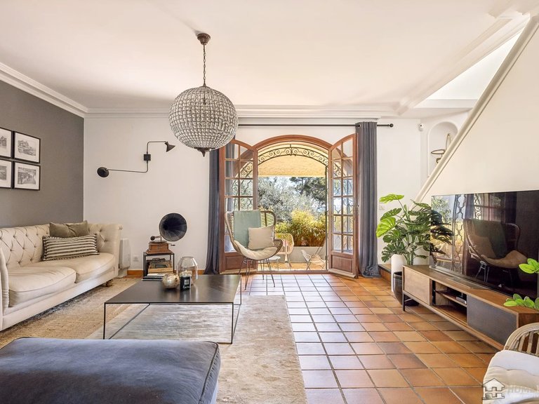 Villa for Sale in Cap D Antibes, Antibes Area 4