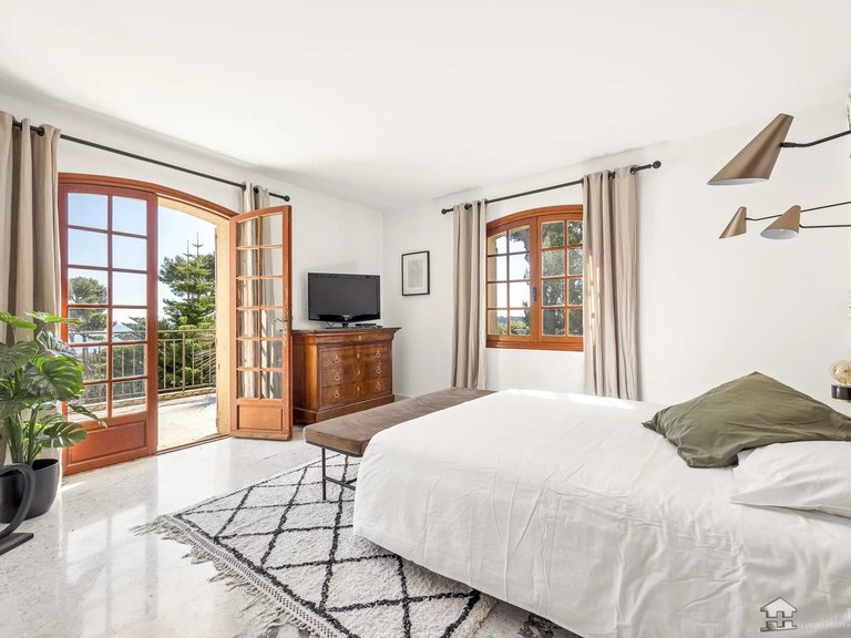 Villa for Sale in Cap D Antibes, Antibes Area 8