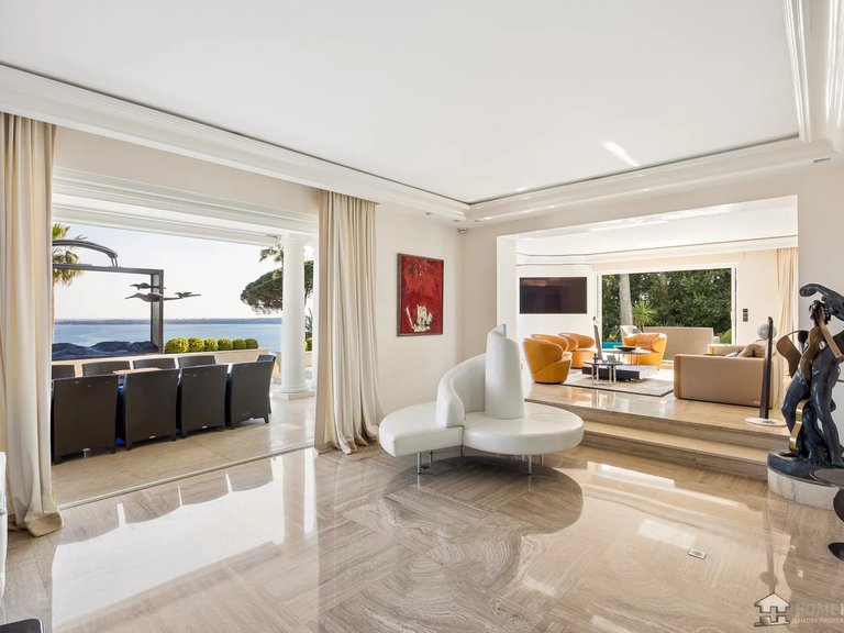 Villa for Sale in Cannes, Cannes Area 4