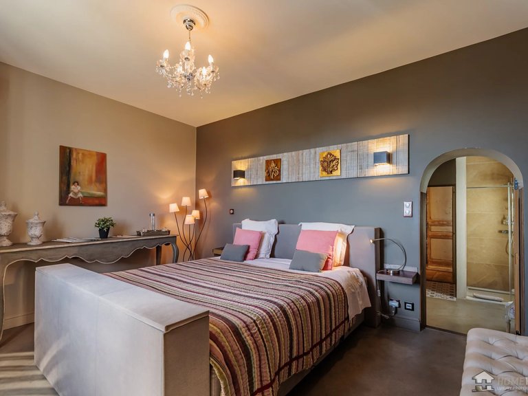 Villa for Sale in , Avignon And North Provence 16