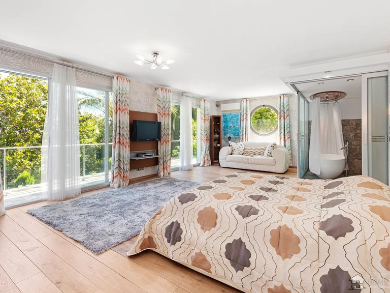 Villa for Sale in Cap D Antibes, Antibes Area 9