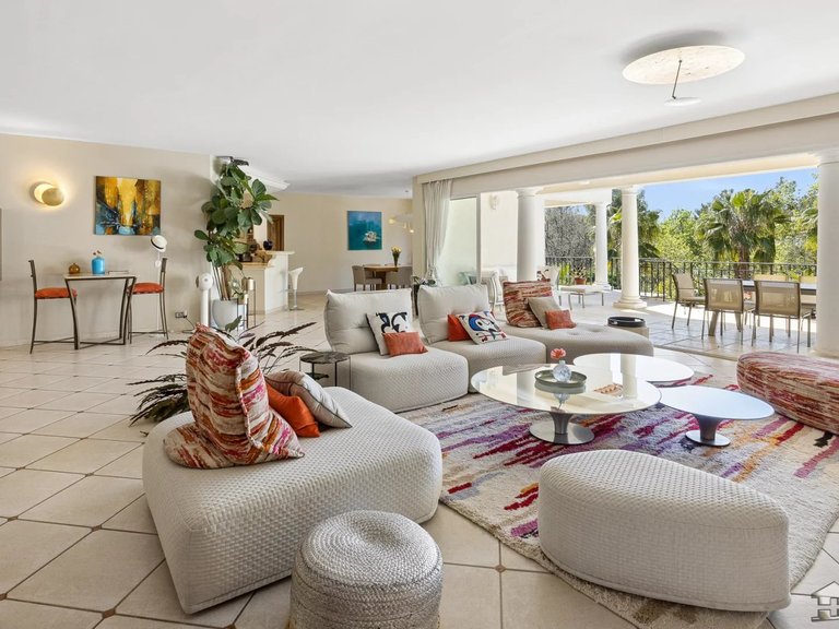 Villa for Sale in Le Rouret, Mougins, Valbonne, Grasse Area 7