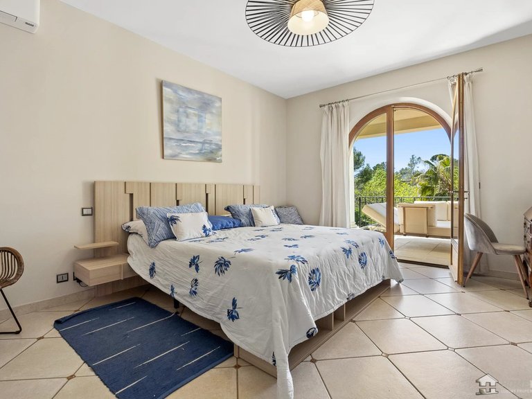 Villa for Sale in Le Rouret, Mougins, Valbonne, Grasse Area 9