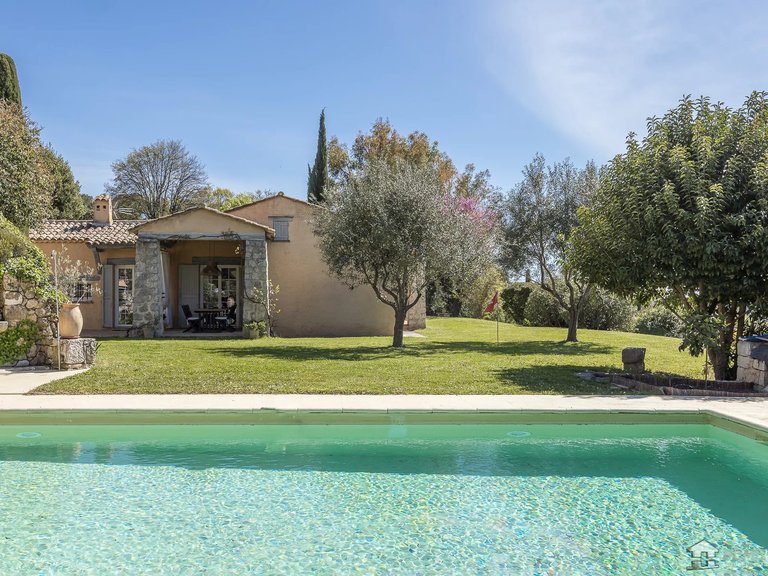 Villa for Sale in St Paul, Vence, St. Paul Area 10