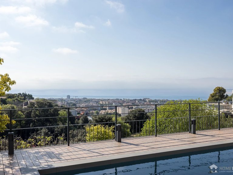 Villa for Sale in Cagnes Sur Mer, Antibes Area 2