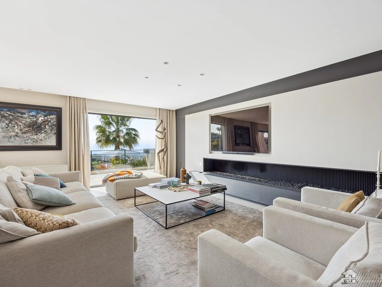 Villa for Sale in Cagnes Sur Mer, Antibes Area 5