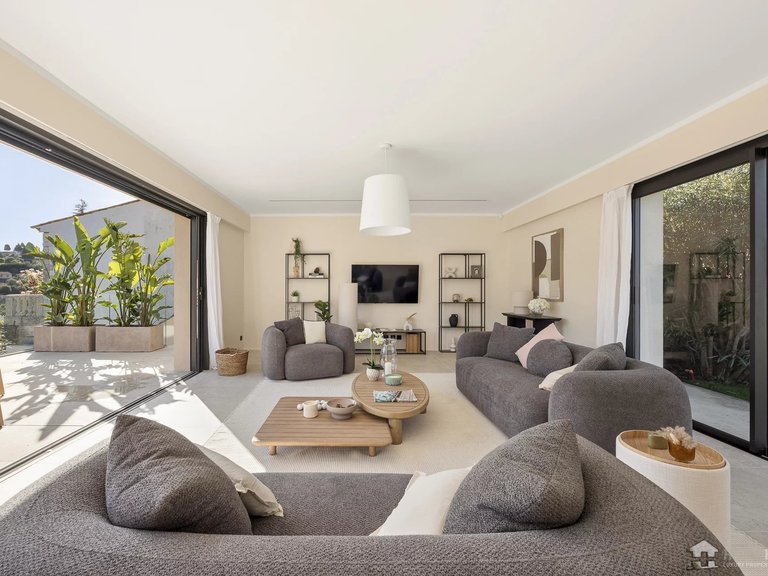 Villa for Sale in St Paul, Vence, St. Paul Area 7