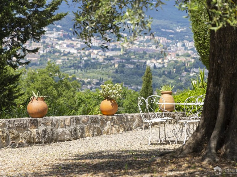 Villa for Sale in Grasse, Mougins, Valbonne, Grasse Area 19