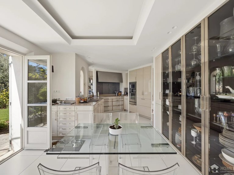 Villa for Sale in Mougins, Mougins, Valbonne, Grasse Area 6