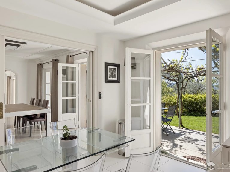 Villa for Sale in Mougins, Mougins, Valbonne, Grasse Area 7