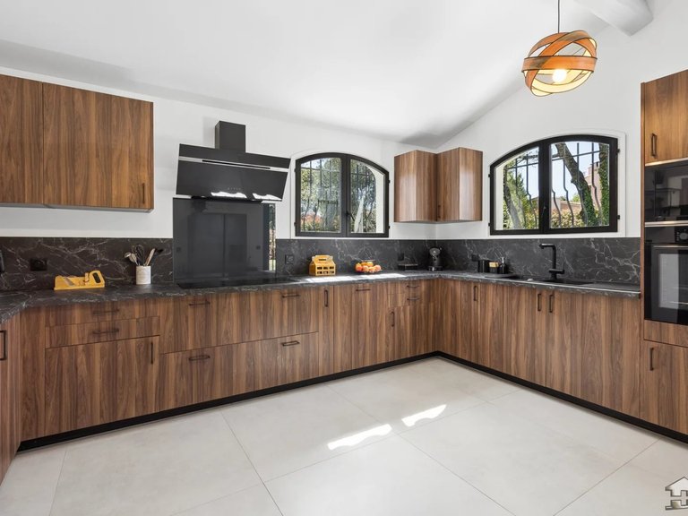 Villa for Sale in Roquefort Les Pins, Mougins, Valbonne, Grasse Area 6