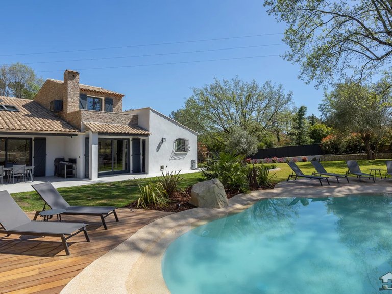 Villa for Sale in Roquefort Les Pins, Mougins, Valbonne, Grasse Area 11