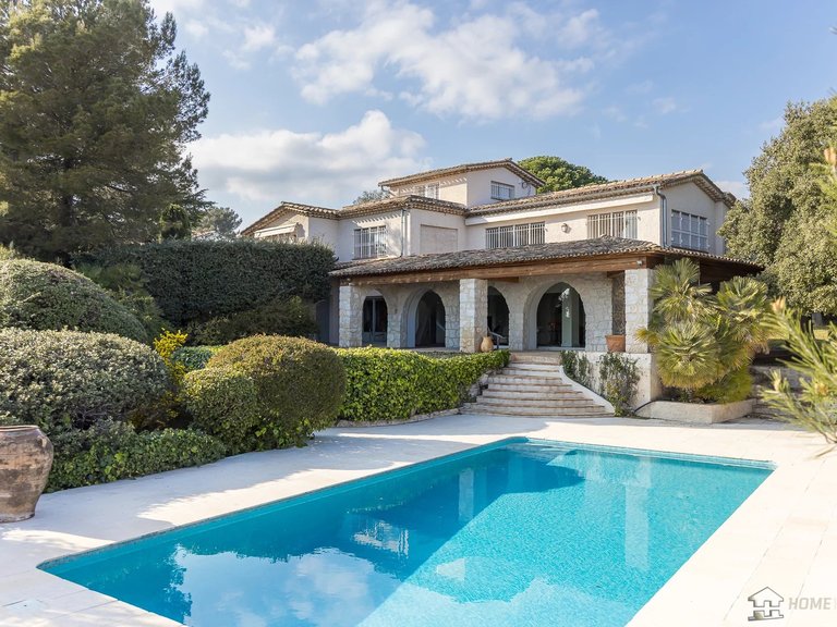 Villa for Sale in St Paul, Vence, St. Paul Area 1