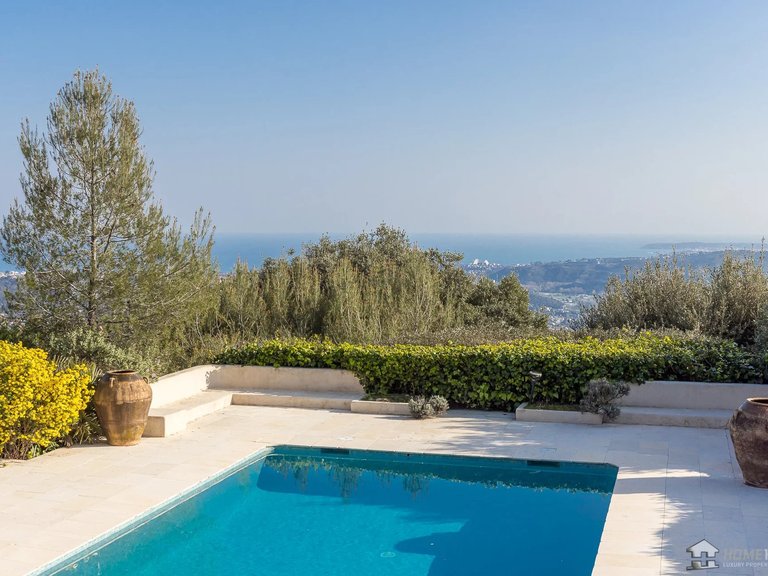 Villa for Sale in St Paul, Vence, St. Paul Area 2