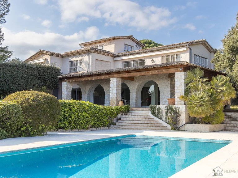 Villa for Sale in St Paul, Vence, St. Paul Area 3
