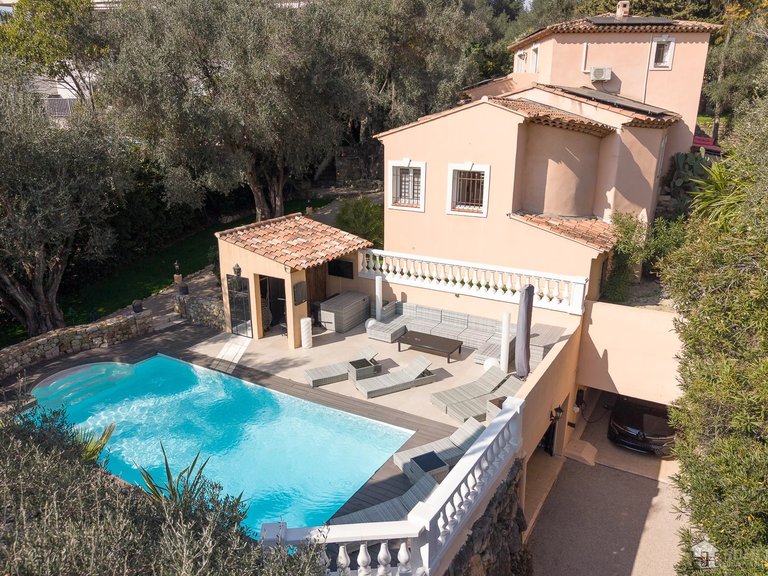 Villa for Sale in Le Cannet, Cannes Area 1
