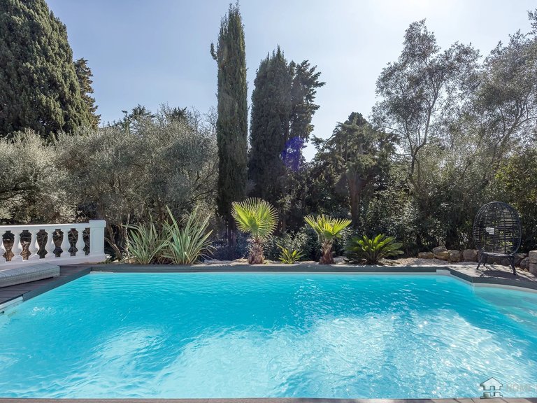 Villa for Sale in Le Cannet, Cannes Area 2