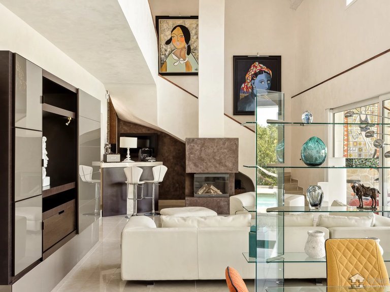 Villa for Sale in Cannes, Cannes Area 9