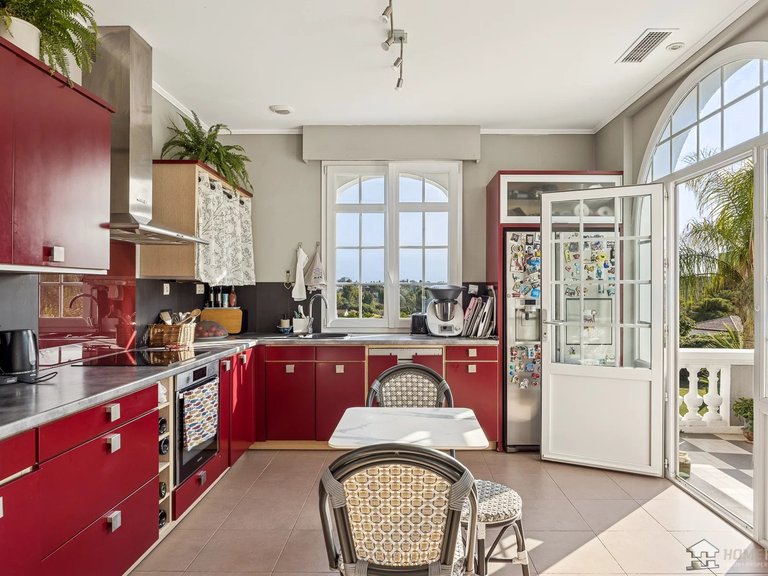 Villa for Sale in Antibes, Antibes Area 8