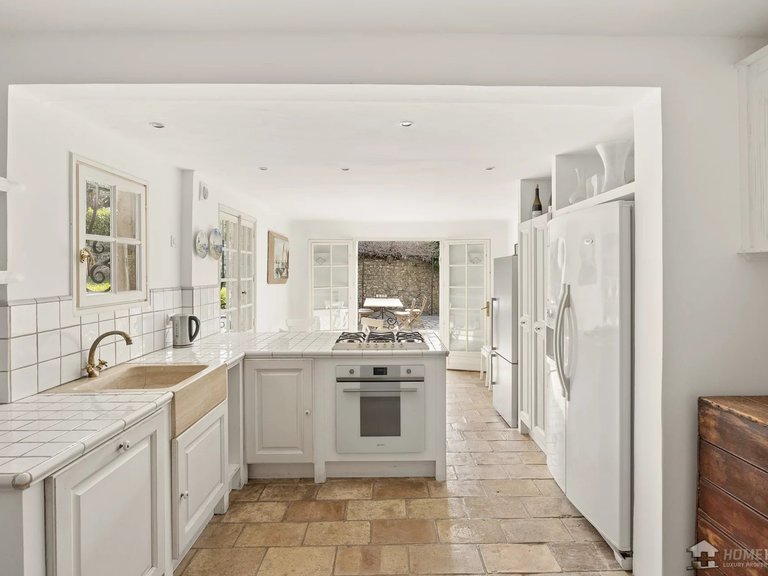 Villa for Sale in Vence, Vence, St. Paul Area 8