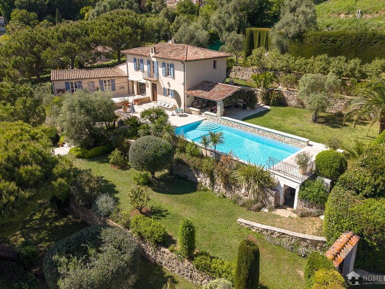 Villa for Sale in Vence, Vence, St. Paul Area 1