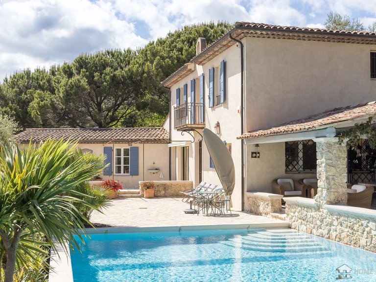 Villa for Sale in Vence, Vence, St. Paul Area 9