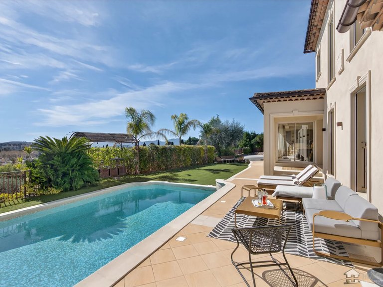 Villa for Sale in Mougins, Mougins, Valbonne, Grasse Area 16