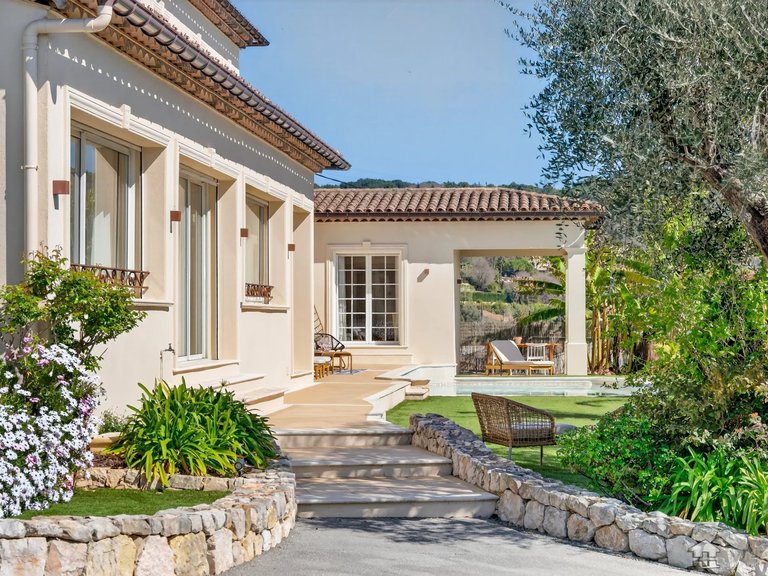 Villa for Sale in Mougins, Mougins, Valbonne, Grasse Area 17