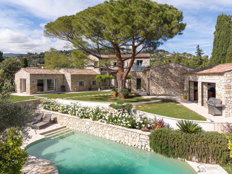 Villa for Sale in La Colle Sur Loup, Vence, St. Paul Area 1